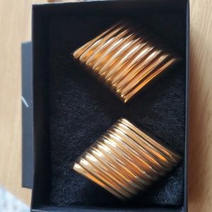 Vintage Gold tone earrings